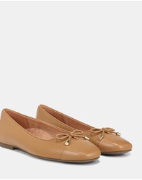 Vionic - Klara Ballet Flat - Camel Leather