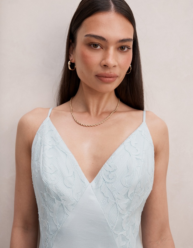 Forever New - Salome V Neck Lace Maxi Dress