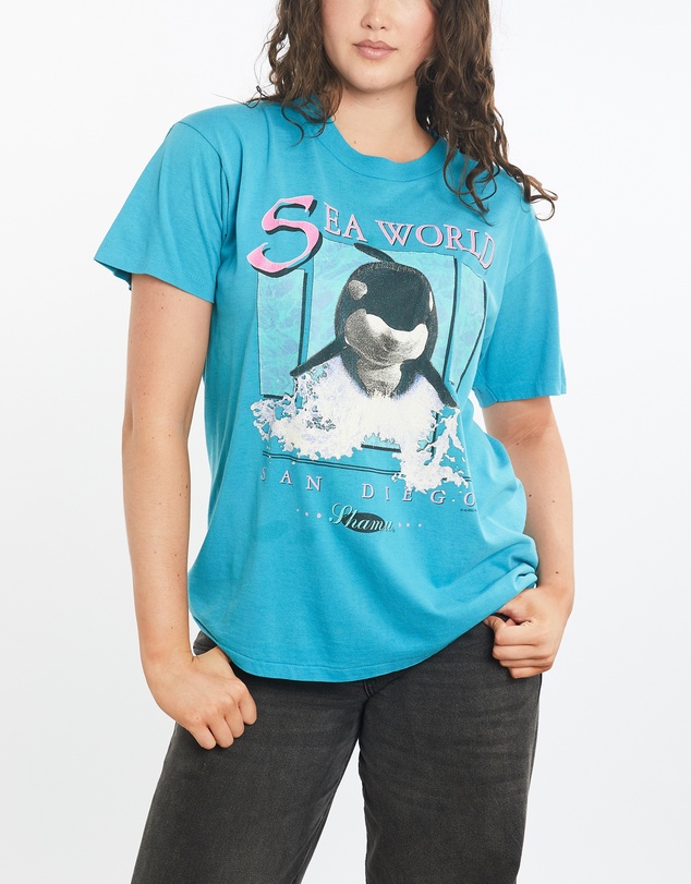 Vintage by The Real Deal - Pre Loved - Vintage 90s SeaWorld Orca Wildlife Tee