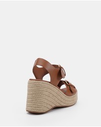 Novo - Belva Wedges