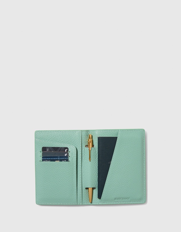 Kinnon - Earle Passport Holder