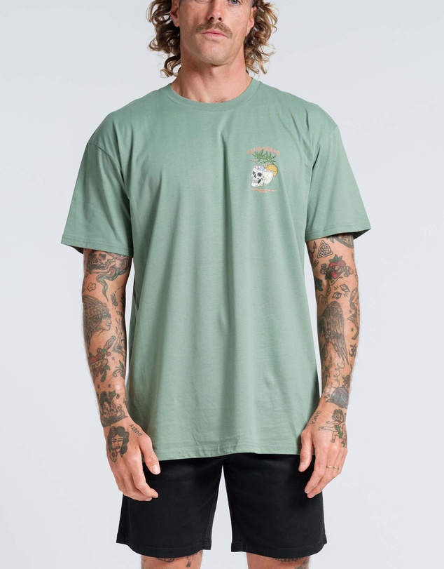 Vacancy Co - Club Dread Tee