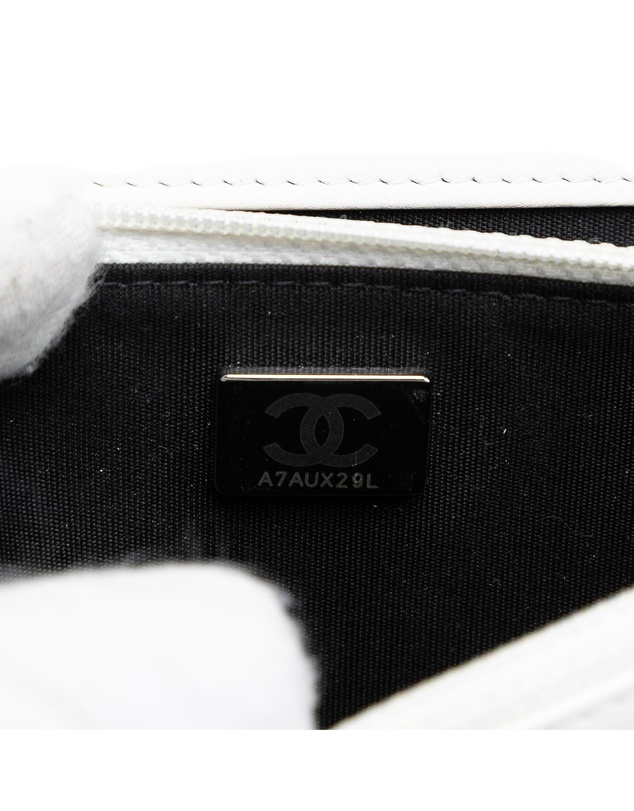 Pre-Loved by Azura Reborn - Pre-Loved Quilted Lambskin 19 Wallet on Chain