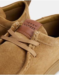 Tommy Hilfiger - Modern Light Suede Moc Toe Shoes - Men's