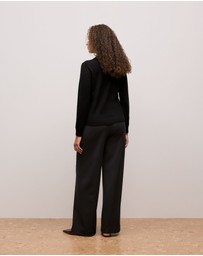 Trenery - Merino Classic Crew in Black
