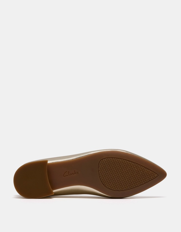Clarks - Natalyn Trim Gold Metallic
