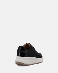 Miss Sofie - Lizzo Sneakers