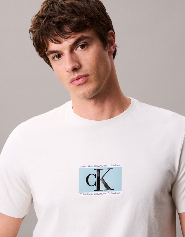 Calvin Klein - Logo Graphic Tee
