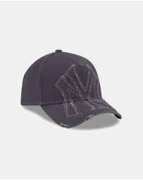 New Era - 9FORTY A-Frame Oversized Distressed New York Yankees Cap