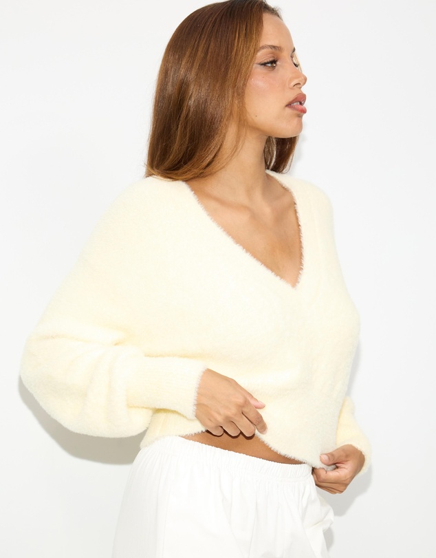 Dazie - Faye Fuzzy V-Neck Sweater