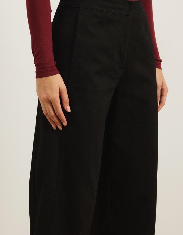Atmos&Here - Elena Barrel Leg Pants