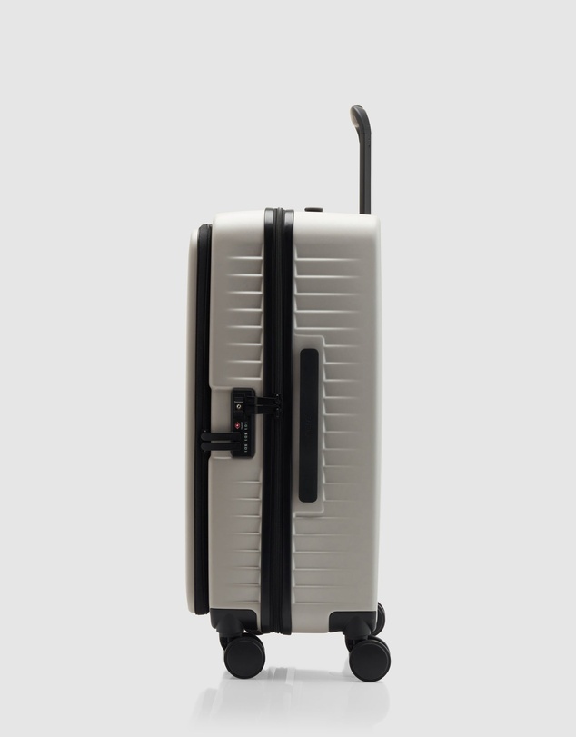 Nere - Venture Dual Open 66cm Suitcase