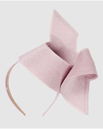 Max Alexander - Modern Twisted Racing Fascinator