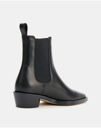 Alias Mae - Remy Boots