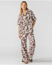 Lorna Jane - Hibiscus Weekend Shirt