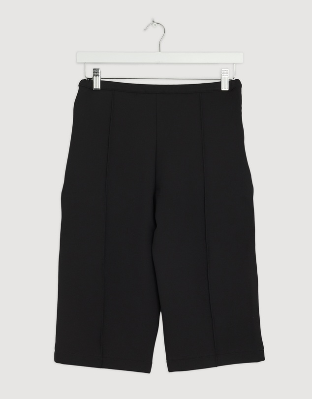 Revibe - Repaired Bassike Refined Pinstitch Capri Pants - AU 6