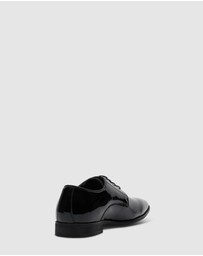 yd. - Flash Patent Shoe