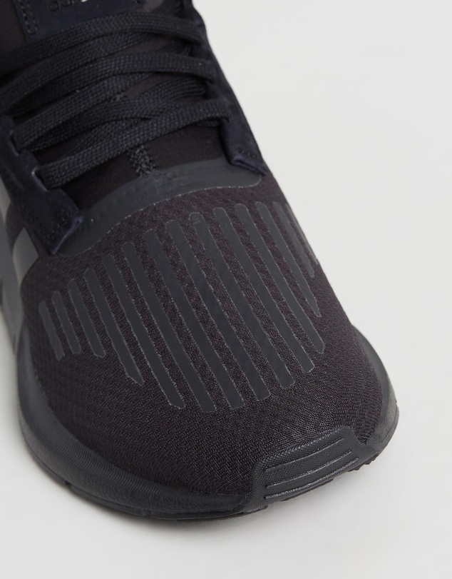 adidas Originals - Swift Run Barrier - Unisex