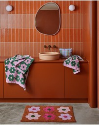 Mosey Me - Flowerbed Towel Sheet