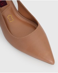 Betts - Wider Fit Kendra Leather Pointed Toe Slingback Pumps