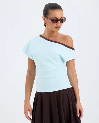 Calli - Phoebe Contrast Off Shoulder T-Shirt