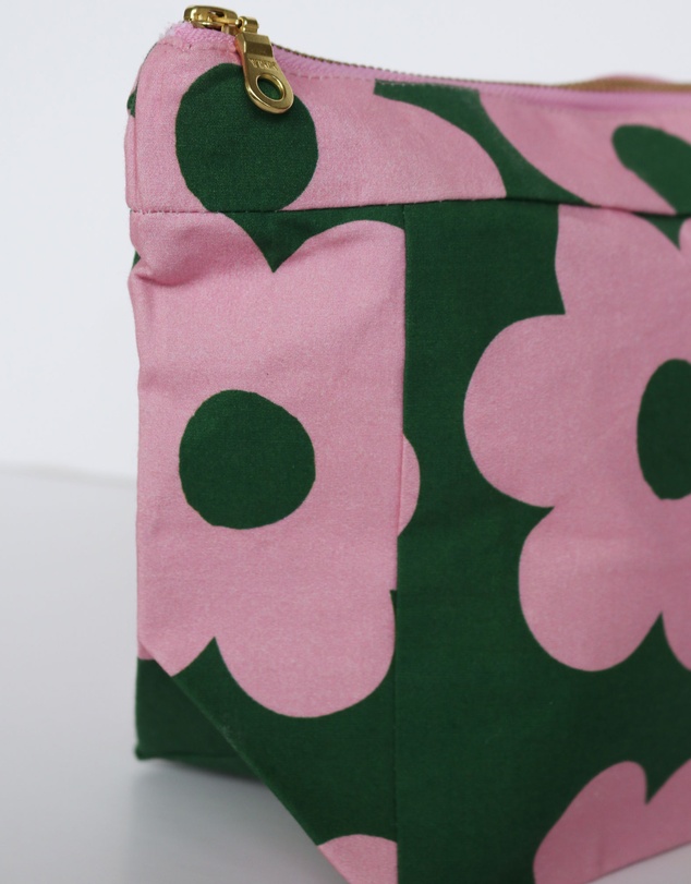 Mosey Me - Flowerbed Cosmetic Bag