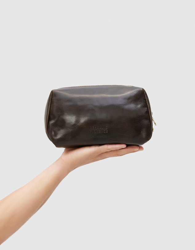 Republic of Florence - The Otto Chocolate Leather Dopp kit