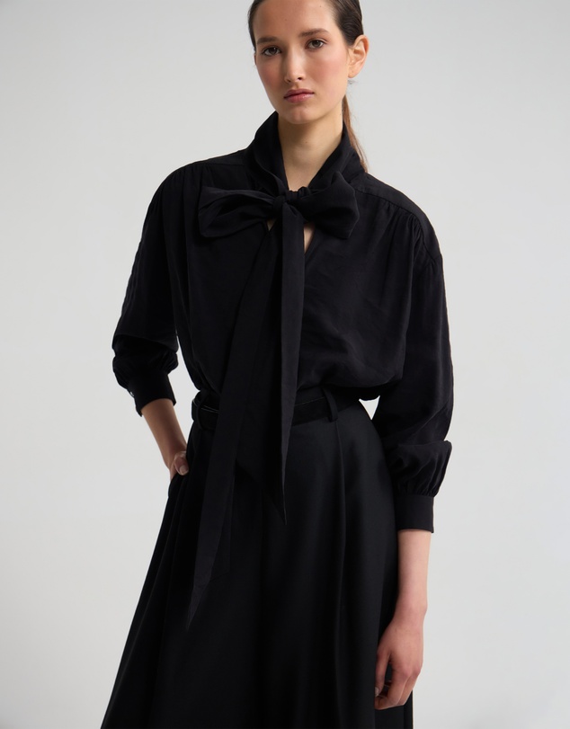 Oxford - Jenna Rayon Blend Scarf Neck Top