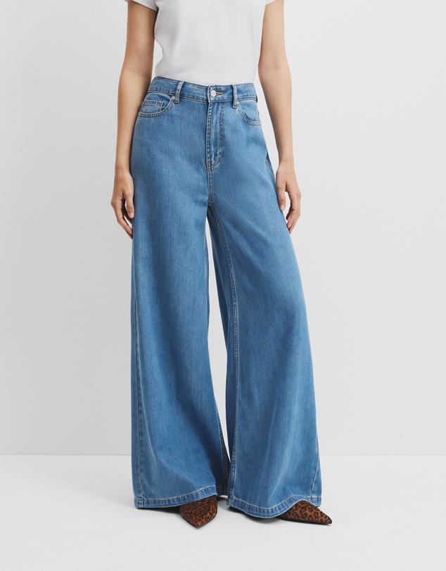 Country Road - Soft Denim Wide Jean