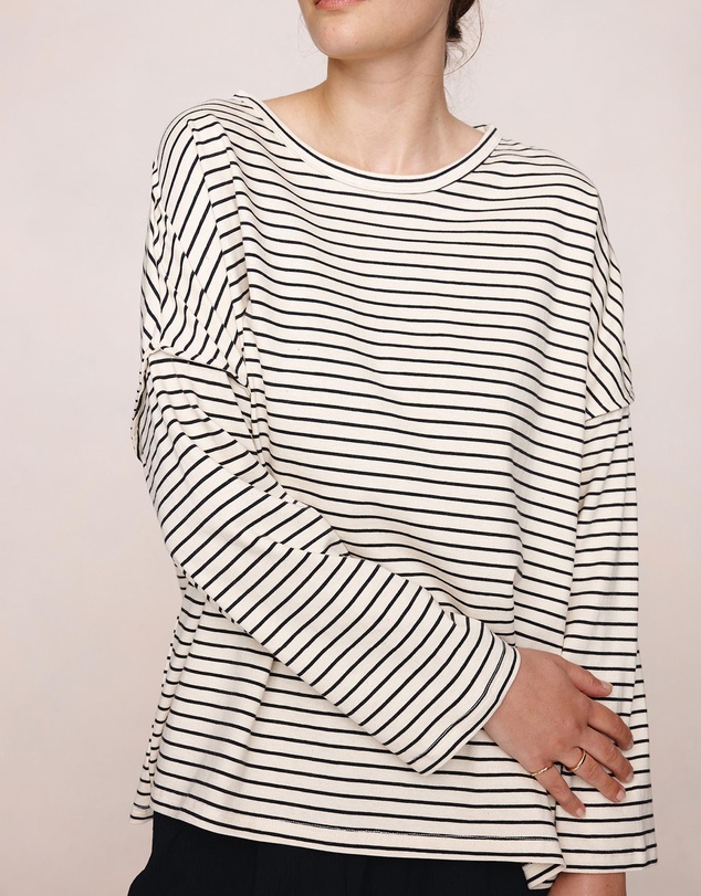 Marle - Yelena Tee