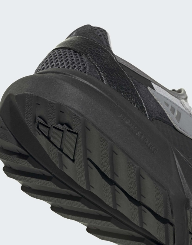 adidas Sportswear - Lightblaze Vista Shoes Unisex