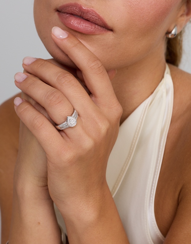 Michael Hill - 0.35 Carat TW Pear-Shaped Diamond Cluster Ring in Sterling Silver