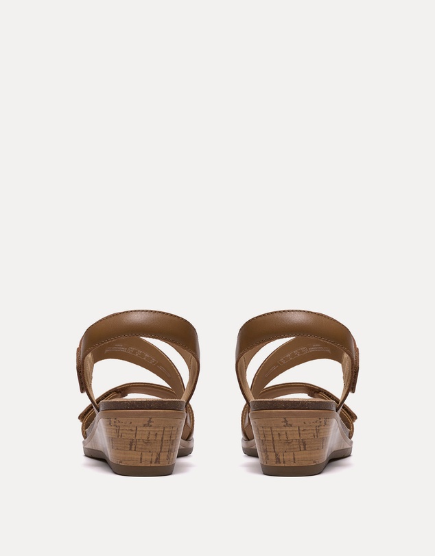 Clarks - Kacha Wave Tan