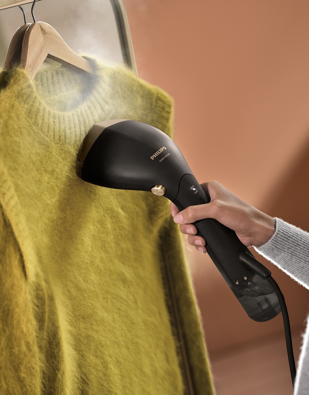 Philips - Professional Handheld Steamer with portable ironing mat