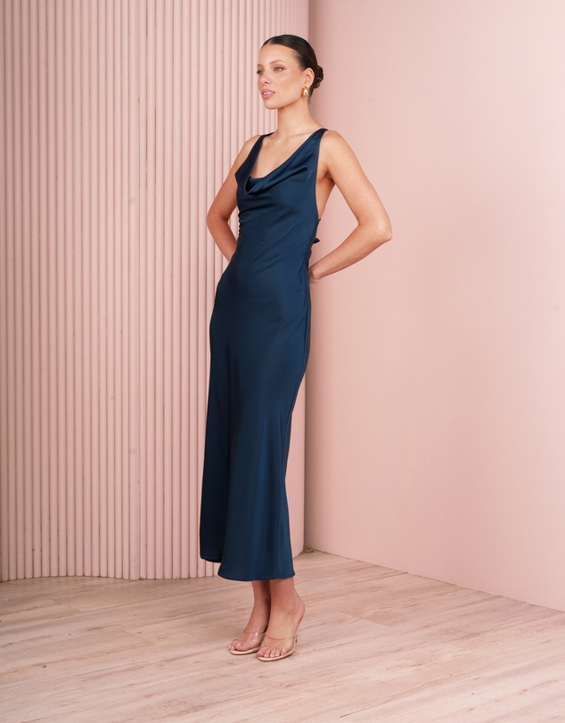 Azzurielle - Kaydy Cross Back Maxi Dress