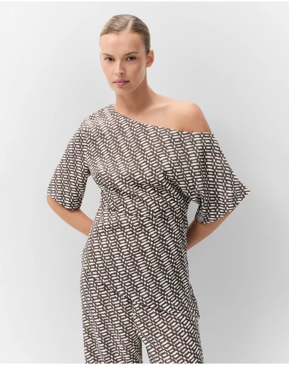 UNISON - Asymm Geo Top