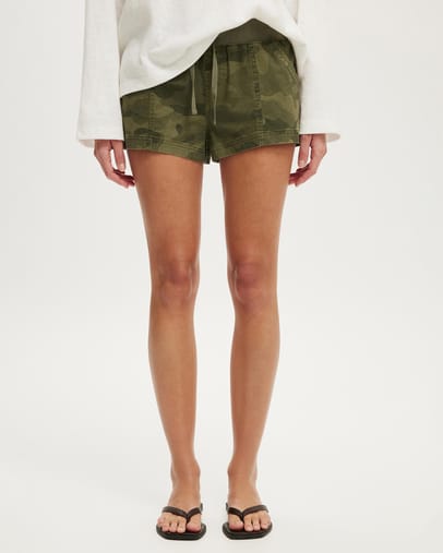 Nikki Camo