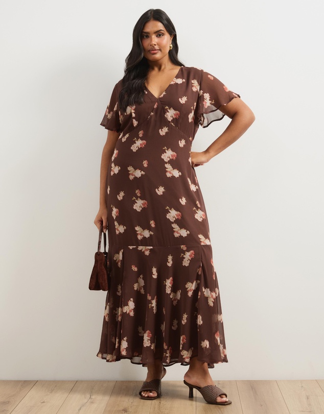 Atmos&Here Curvy - Tasha Flutter Sleeve Maxi Dress