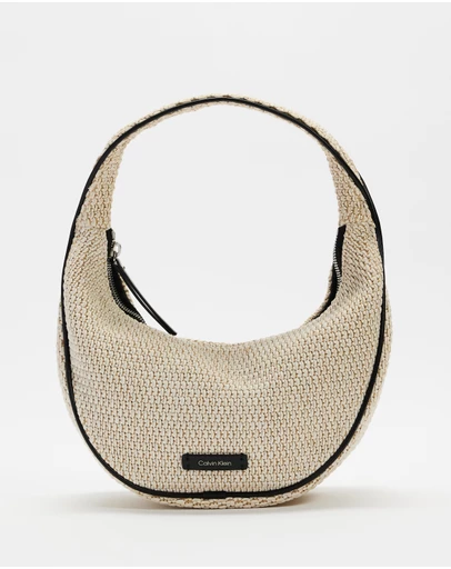 Calvin Klein - Pinched Raffia Medium Shoulder Bag