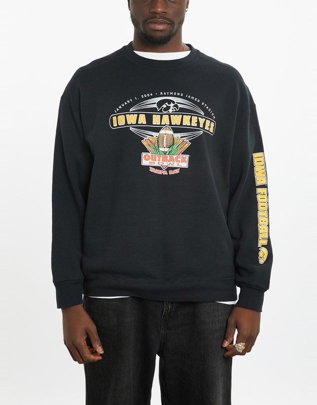 Vintage by The Real Deal - Pre Loved - Vintage NCAA University of Iowa Hawkeyes Outback Bowl Sweatshirt