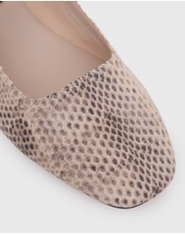 Betts - Mystique Mary Jane Flats