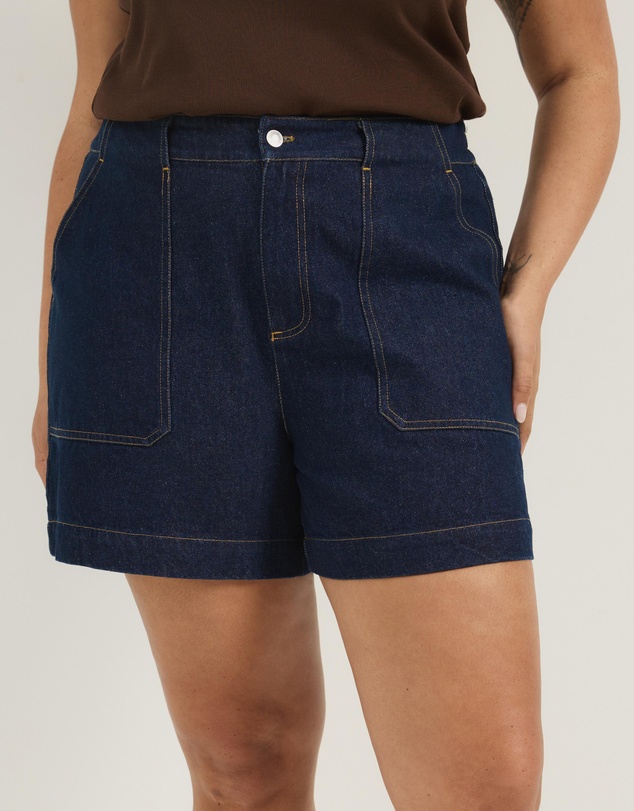 Atmos&Here Curvy - Samira Relaxed Denim Shorts
