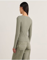 Jag - Celina Henley Top