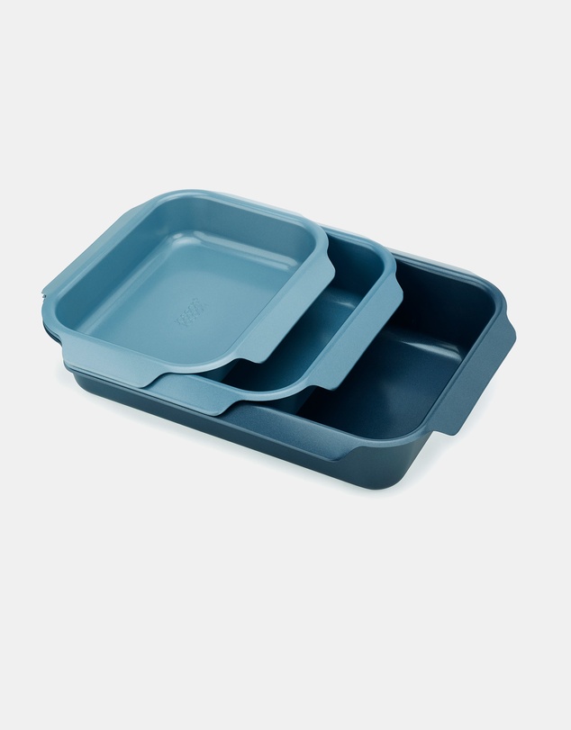 Joseph Joseph - Nest™ Oven Set of 3 Stackable Non-Stick Roasting Trays with Easy-Pull Handles