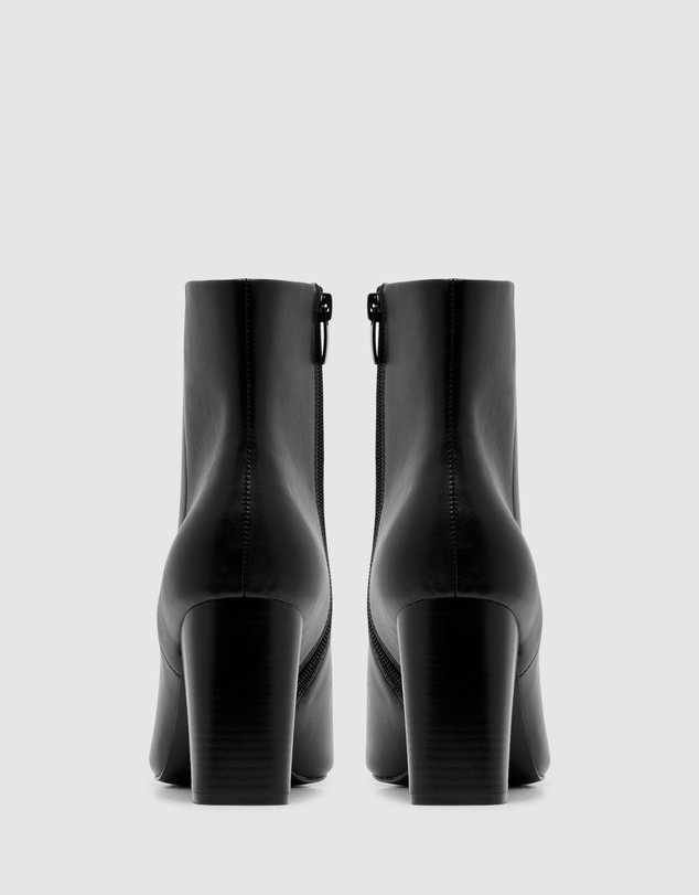 Nine West - Plumm