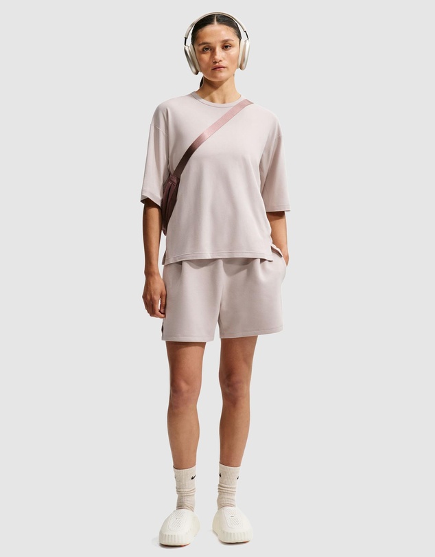 Nike - 24.7 ImpossiblySoft Light Dri-FIT SS T-Shirt