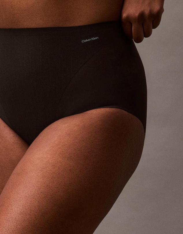 Calvin Klein - Stay-Put Mesh Sculpted Firm Mesh Briefs