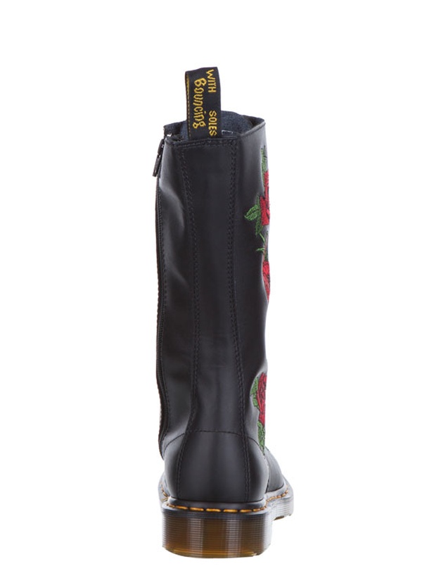 Dr Martens - Vonda 14 Eye Boots