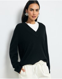 AERE - Nelu Merino Wool Blend V Neck Knit Jumper