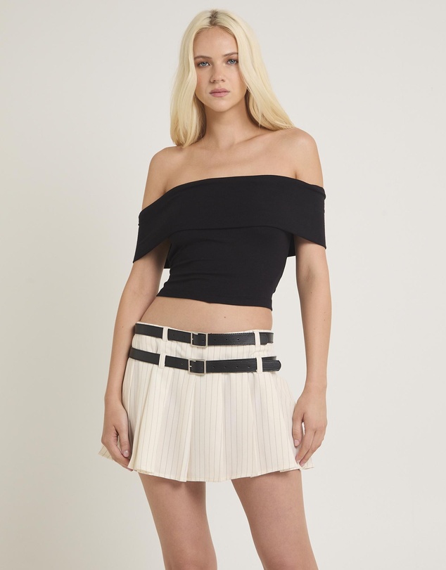 Alice In The Eve - Lia Cold Shoulder Top